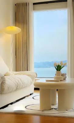 billionaire live hotel