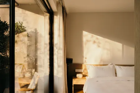 Owspace H & Joyland Inn Отели рядом с достопримечательностью «Minzu University of China(New Campus)»