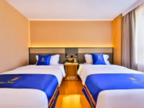 Super 8 Collection Hotel (Beizhen Keyunzhan Lüshan) Hotels in Beizhen