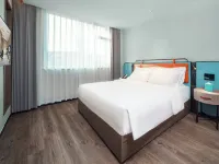 Echarm Hotel (Pingxiang Station Nanzheng Street Historic Cultural Street) 핑샹 호텔
