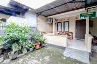 Homestay Damandiri Prambanan Syariah Hotels in Prambanan