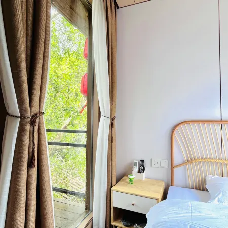 Floral Hotel · Banyan Bower Yard Hotel (R&F Ocean Culture City Store)
