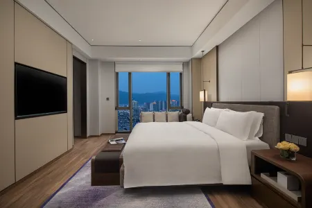 포에트리 호텔 리수이