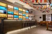 Twelve Rooms·Designer Art Aesthetics Hotel (Anji Fantasy Jialebi Store) - bar