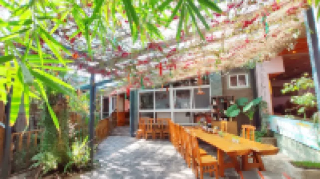 Yingyuetan Hotspring Hotel