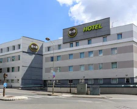 B&B Hotel Reims Centre Gare Hotels in Reims