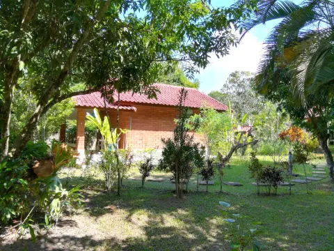 ห้องพักสำหรับสามท่านพร้อมห้องน้ำ