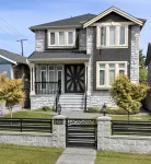Near Skytrain Private Bedroom&BathRM Clean Comfy