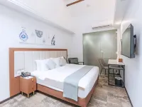Santa Grand Hotel East Coast - a NuVe Group Collection Hotels near Katong