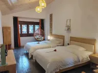 Huaxige Chinese Inn (Love Town)