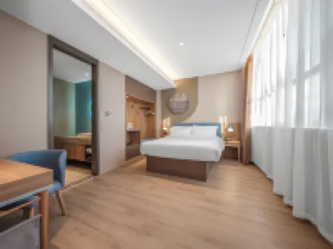 Homeinn · neo (Baoji Fengxiang Donghu North Gate)