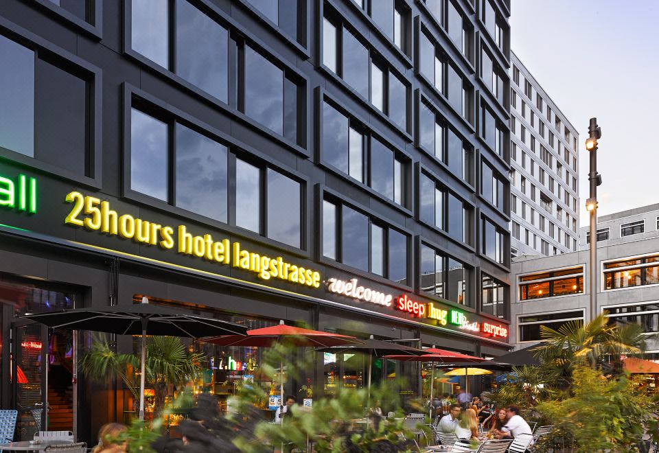 25아워스호텔 랑슈트라세의 사우나 시설