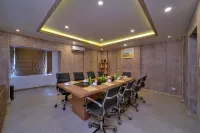 Hotel Barahi Pokhara فنادق في 