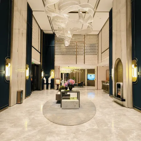 METEORLAND Hotel (Binhe Road, Sangzhuzi District, Shigatse)