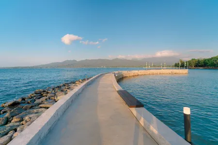 Mutiara Carita Cottages Отели в г. Пандегланг