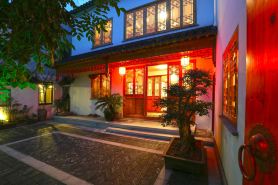 Tongli Ancient Town Shuyige Homestay