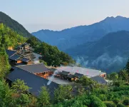 Zijin Manor