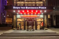 Days Inn by Wyndham Business Place Goldwin Yantai - Bãi đậu xe