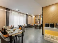 IU Hotel, Jinshan Town, Linzi District, Zibo City - Esports