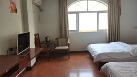 Wuzhou Baolong Hotel