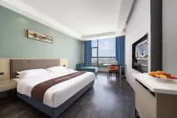 Shengjing Yijia Hotel (Xiangyang Railway Station People's Square Branch) - Esports