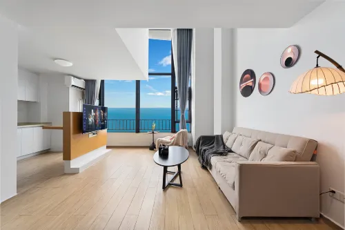 Huanzhu·Xiaoban Seaview Apartment (Haikouwan Poly Branch) - Condos