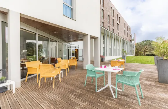 南特西部聖埃爾布蘭康福特城市公寓式酒店