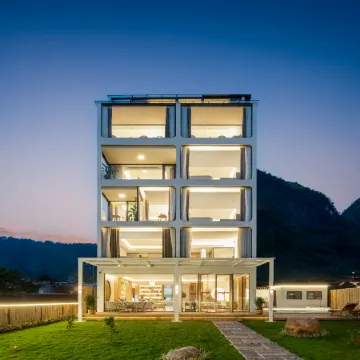 Shijian Homestay (Yangshuo Yulong River Qiangu Scene District Store)