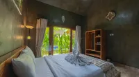 إيليمينتو هوم ستاي بادونج - مسبح غير متناهي