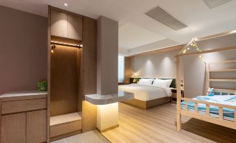 Golden Gulf Hotel (Yongkang Baolong Plaza)