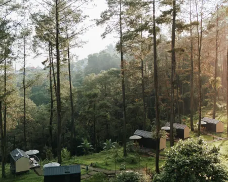 Bobocabin Pacet, Mojokerto Hotels in Pacet