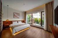 Qichi Inn (Dai Ancient Town)