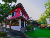 Khao Chi Chan Resort Hotels near Khao Chee Chan