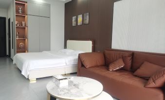 Zhaoqing Bai Dao apartment(The store of Zhaoqing First People's Hospital)