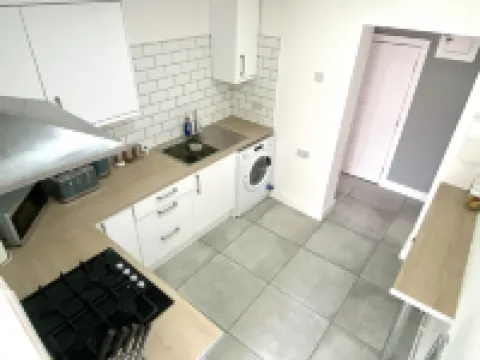 aa Stay Ltd - 2 bedroom Apartment for Contractors and Holidays | Stay in Aylesbury Hotels in Aylesbury