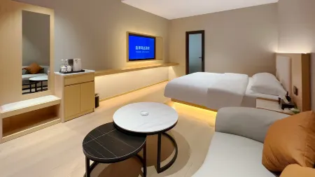 Yanjin Hongda Hotel Отели рядом с достопримечательностью «Dousha Gate Ancient Town»