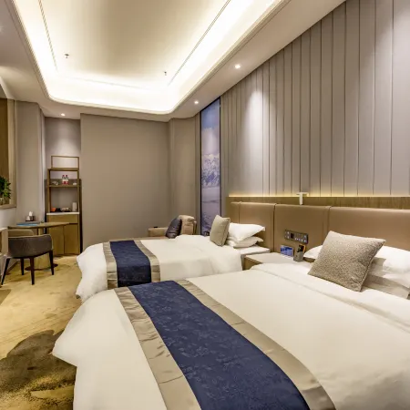 Yining Yujin Hotel