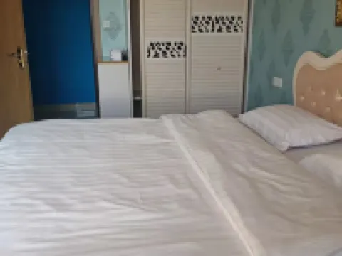 鳳城海之戀テーマアパートメント 鳳城のホテル