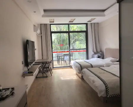 Luding Heyuanju Inn Hotels in Mouding