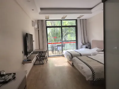 Luding Heyuanju Inn Hôtels à : Mouding