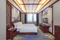 Yichen Hongmu Hotel