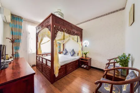 Honglinge Inn (Dali Ancient Town South Gate)