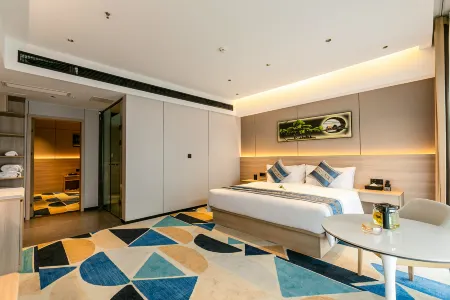 Yue Cheng HOTEL Отели рядом с достопримечательностью «Sichuan Applied Technical College»