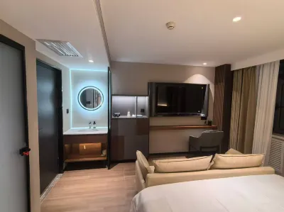 Lanzhou Fuwo Hotel (Zhangye Road Pedestrian Street Branch, Xiguan Subway Station)