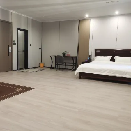 Wuyishan Home Improvement Hotel Отели рядом с достопримечательностью «Wuyishan Hospital of Traditional Chinese Medicine»
