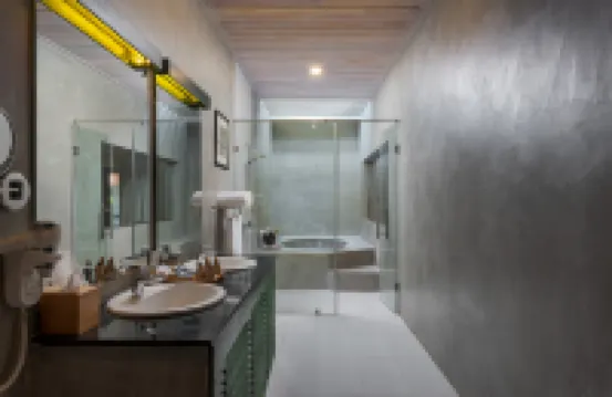 レジェンタ・アリー・ラグーン・ネゴンボ