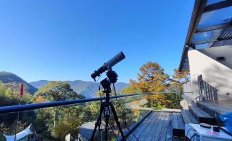 Floral Hotel · Jiangnan Tianchi Moonlight Xiaolu Guesthouse