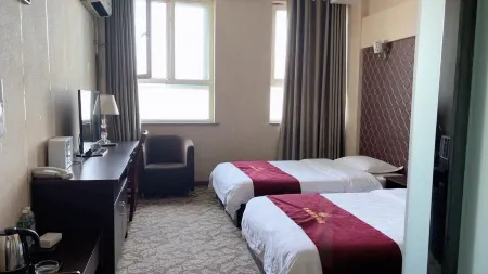 Laifu Business Hotel Отели рядом с достопримечательностью «Tarim River Bridge, Alear»