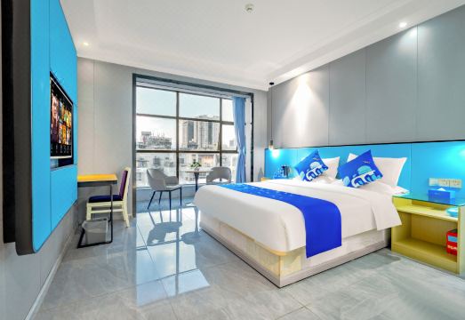 雅斯特美途酒店（来宾兴宾区政和步行街店）外景图