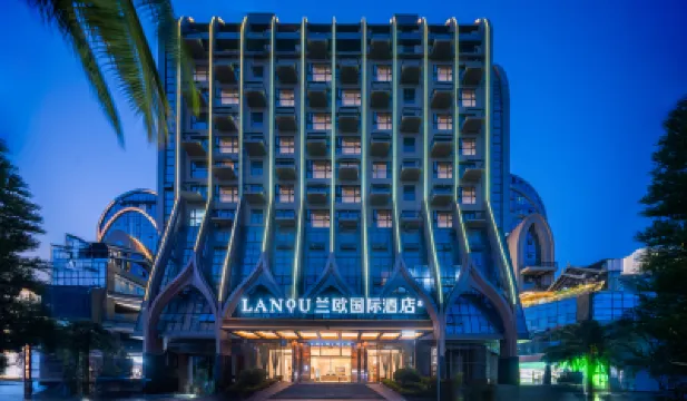 Lanou International Hotel Xishuangbanna Jinghong Poshui Square Hotels near Manting Imperial Garden